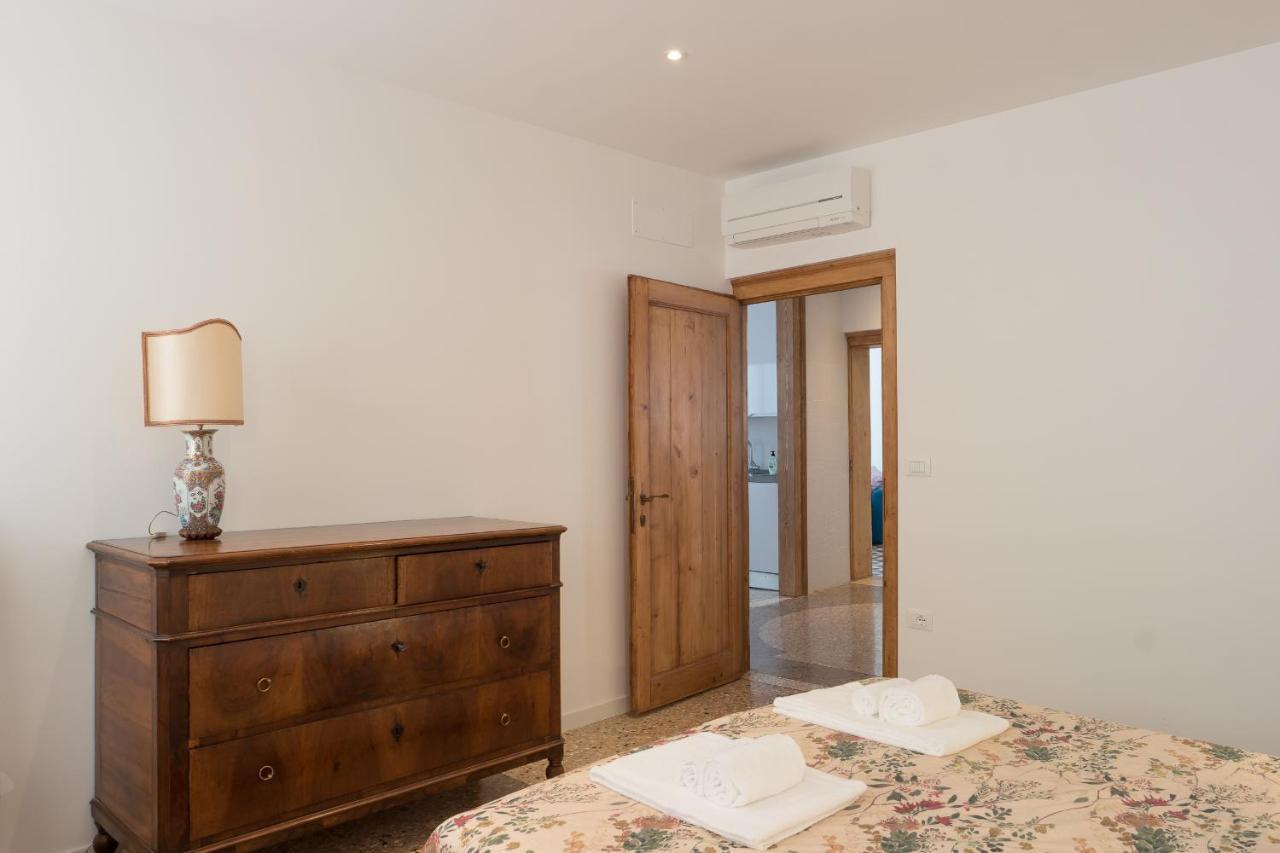 Ca' Dandolo, Affaccio Sul Canale Appartement Venise
